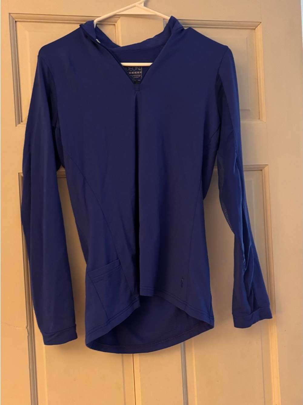 Irideon Riding shirt. Size M.